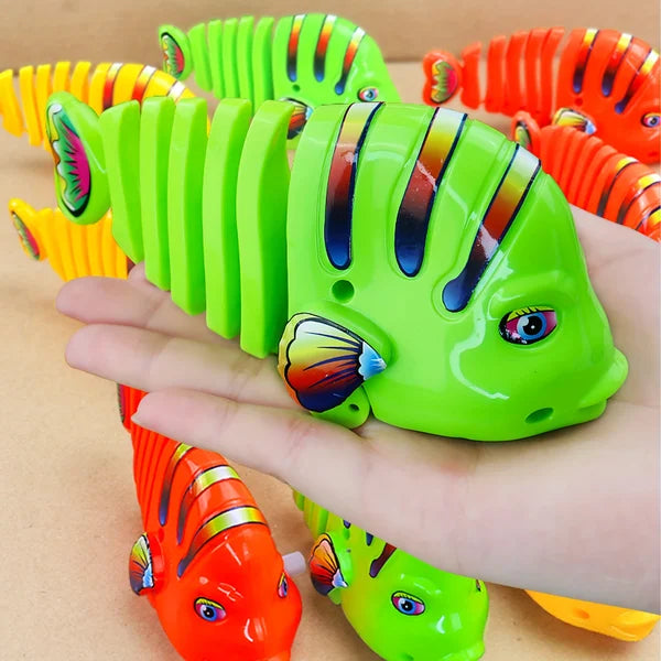 【Numerar la livrare】Plastic Wind-Up Wiggle Fish Toys