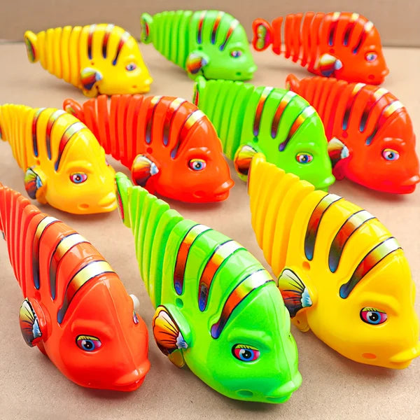 【Numerar la livrare】Plastic Wind-Up Wiggle Fish Toys