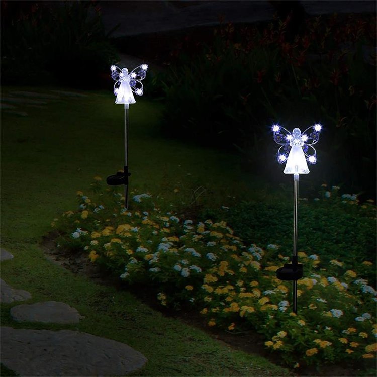 👼Rezistent la apă Solar Angel Garden Light